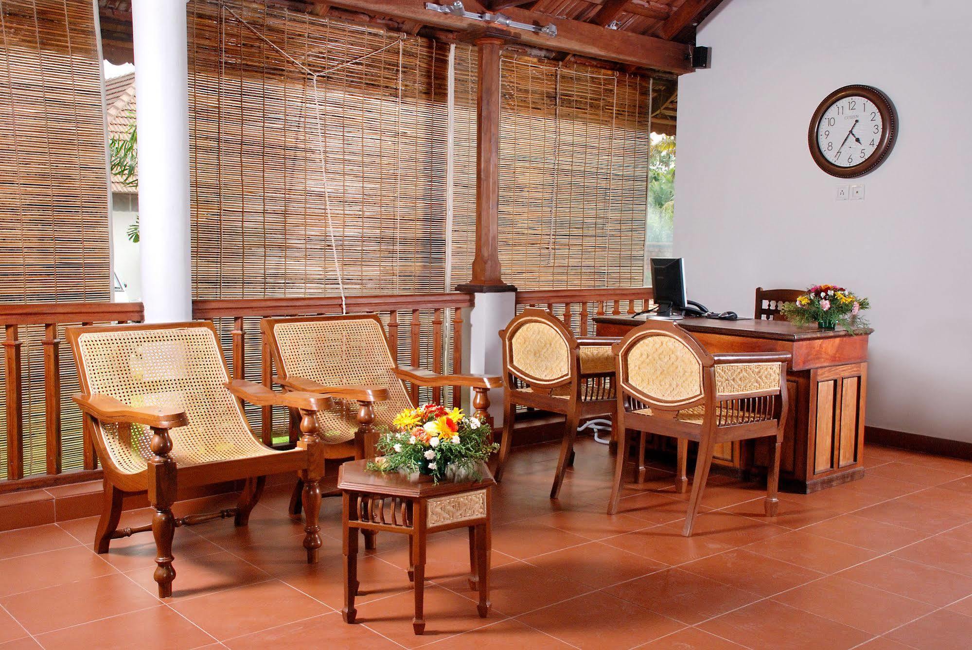 Lemon Tree Vembanad Lake Resort, Kerala Alappuzha Exterior photo